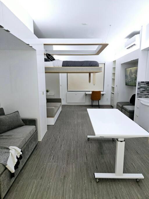 Tremont Smart 11 - A Kcm Property クリーブランド エクステリア 写真