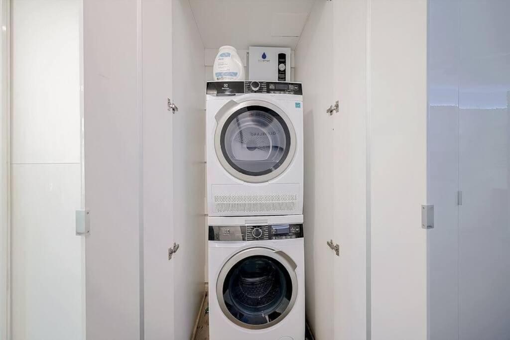 Tremont Smart 11 - A Kcm Property クリーブランド エクステリア 写真